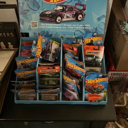 Hot Wheels With Display