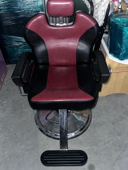 Barber chair Fairly used