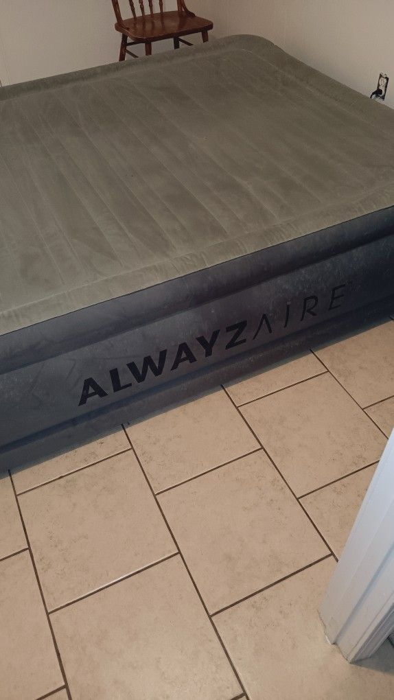 Alwayzaire Blowup Mattress