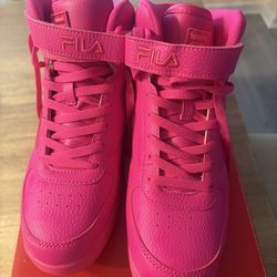 Fuchsia Pink Fila Sneaker Size 9
