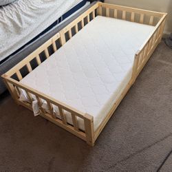 Small Bed (Newton mattress)