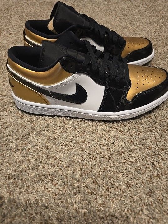 Jordan 1 Low Hold Toe Mens Size 11 2019 Release Never Worn