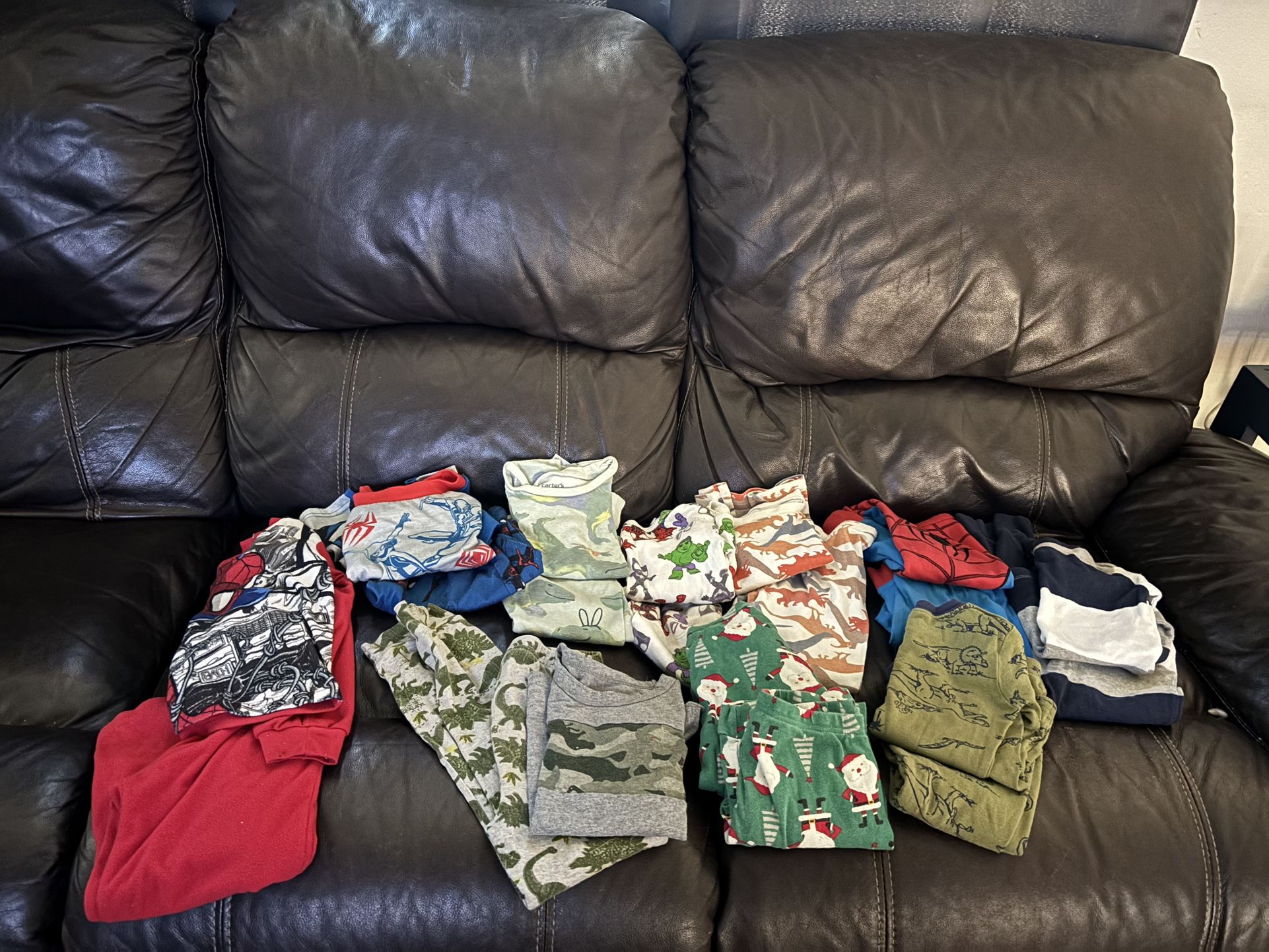 Boys 4T Pajamas.
