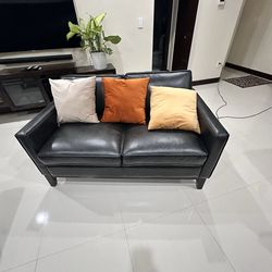 Dark brown/ Chocolate Couch, love seat and ottoman