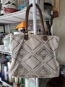 Myra tote bag