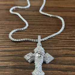 Moissanite Cross