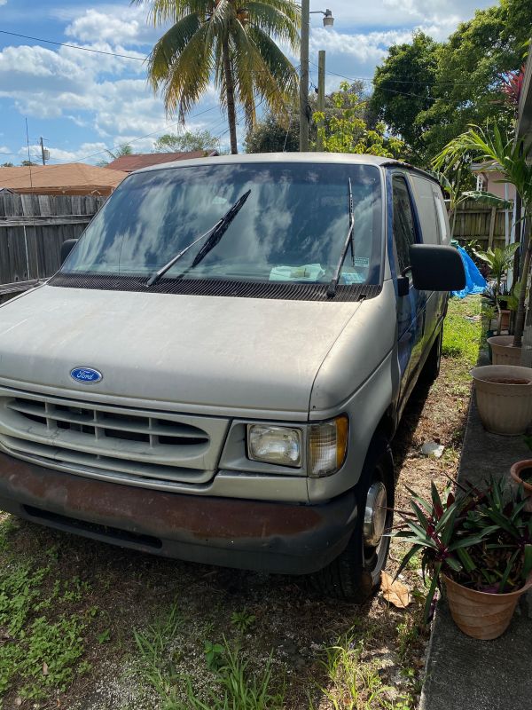 Ford econoline 1996