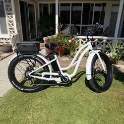 E Bike, ELUX Tahoe,  New Condition