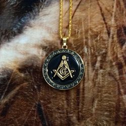 Masonic Round Medal Pendant Necklace