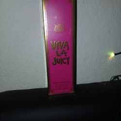 Juicy Couture Viva La Juicy Body Lotion 