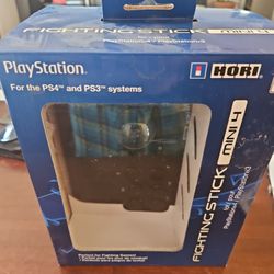 ps4/ps4 fighting stick mini/ official ps $40