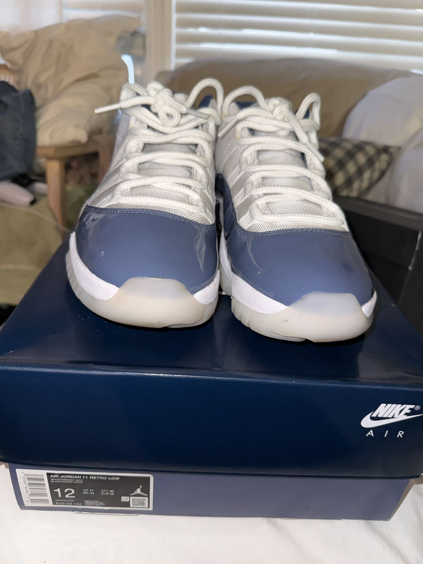 Jordan 11 Low Diffused Blue