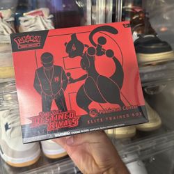 Pokemon Center Destined Rivals ETB