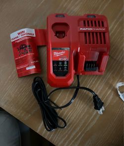 New Milwaukee M12 and M18 12-Volt/18-Volt Rapid Battery Charger