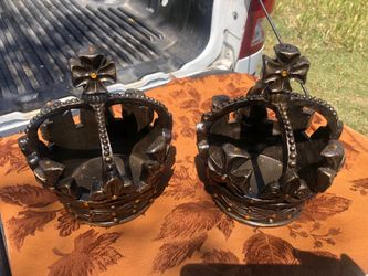 Set  of crowns