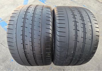 2 USED TIRES PIRELLI 265/35/18