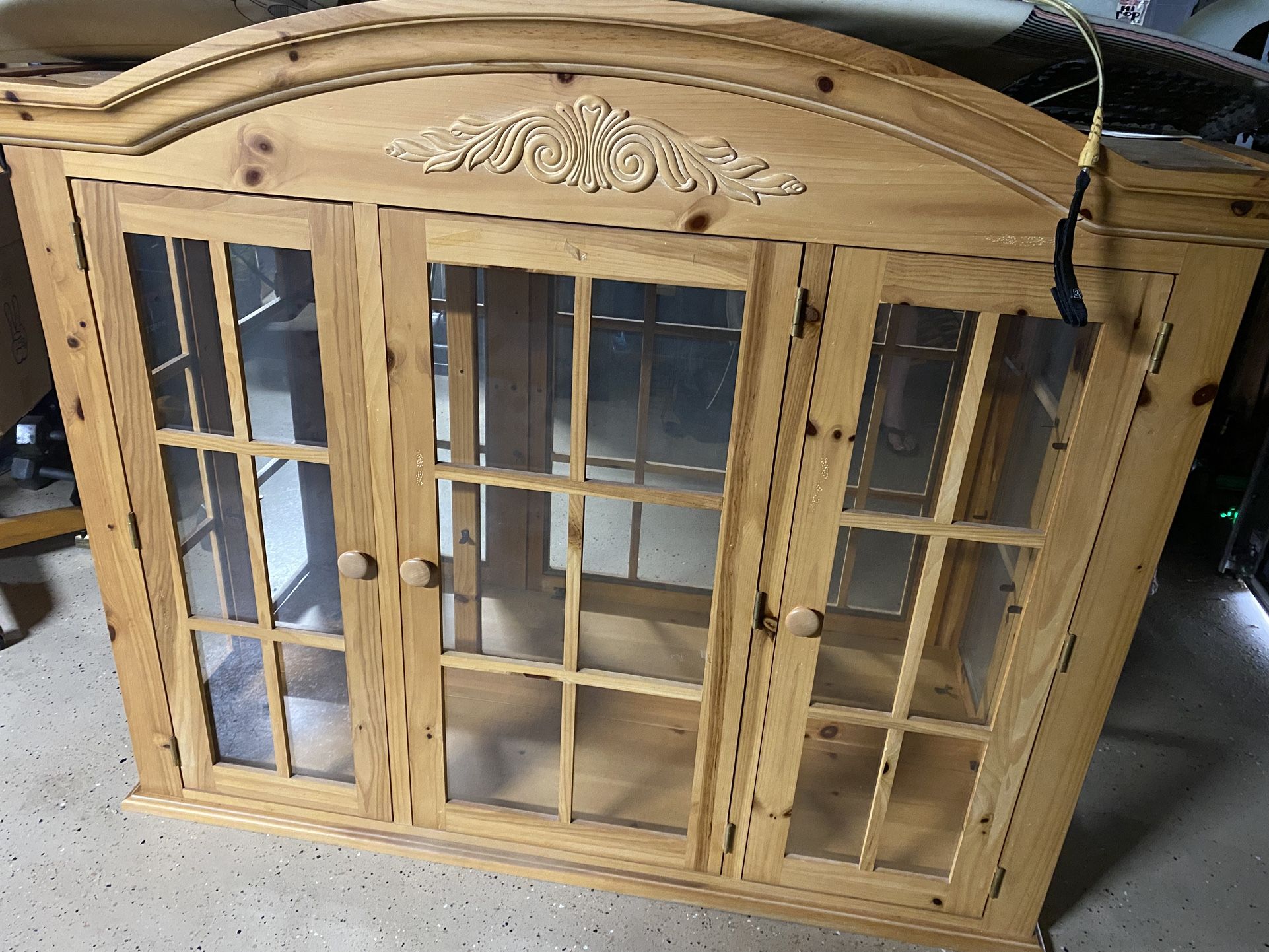 Wood Hutch