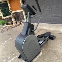 The NordicTrack ASR 1000 elliptical Very Heavy Working Great