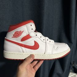Jordan 1 Mid Size 10.5 Or Trades 