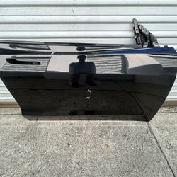 Tesla Modelo 3 Front Passenger side  Door 2024 - 2026 Used Oem 