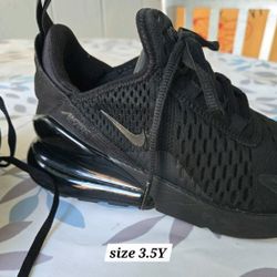 Nike Air Max 270 Size 3.5Y