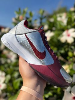 Nike Kobe 5 ‘Lower Merion aces’ size 10