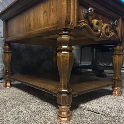 Lavish End Table 