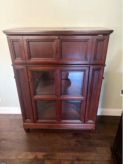 Elegant Cherry Finish Flip-Top Home Bar Cabinet with revolving locks brown 54x18x41