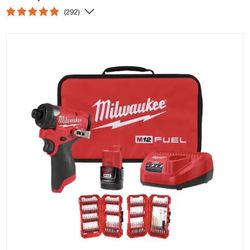 Milwaukee Drill Fuel With Battery, Charger And Bag