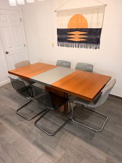 Dining set (MOVING SALE)