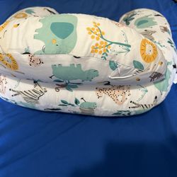 Nursing Pillow With Belt