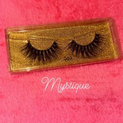 Luxury Lashes 