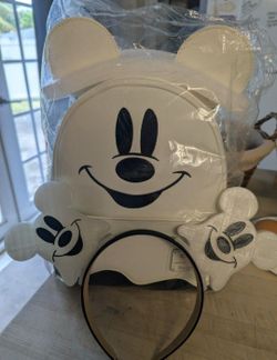 Loungefly Mickey Glow in the Dark Bag