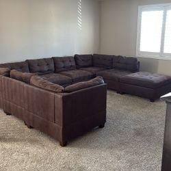 Large Chocolate Sectional With 2 Ottoman