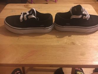 Black Vans size 11
