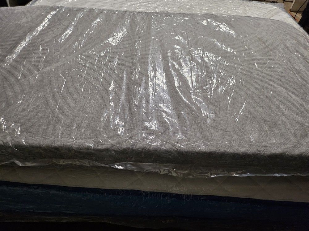 New Twin Size Spring Mattress Only 🌙