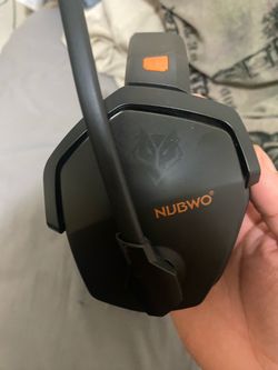 NUBWO wireless gaming headset