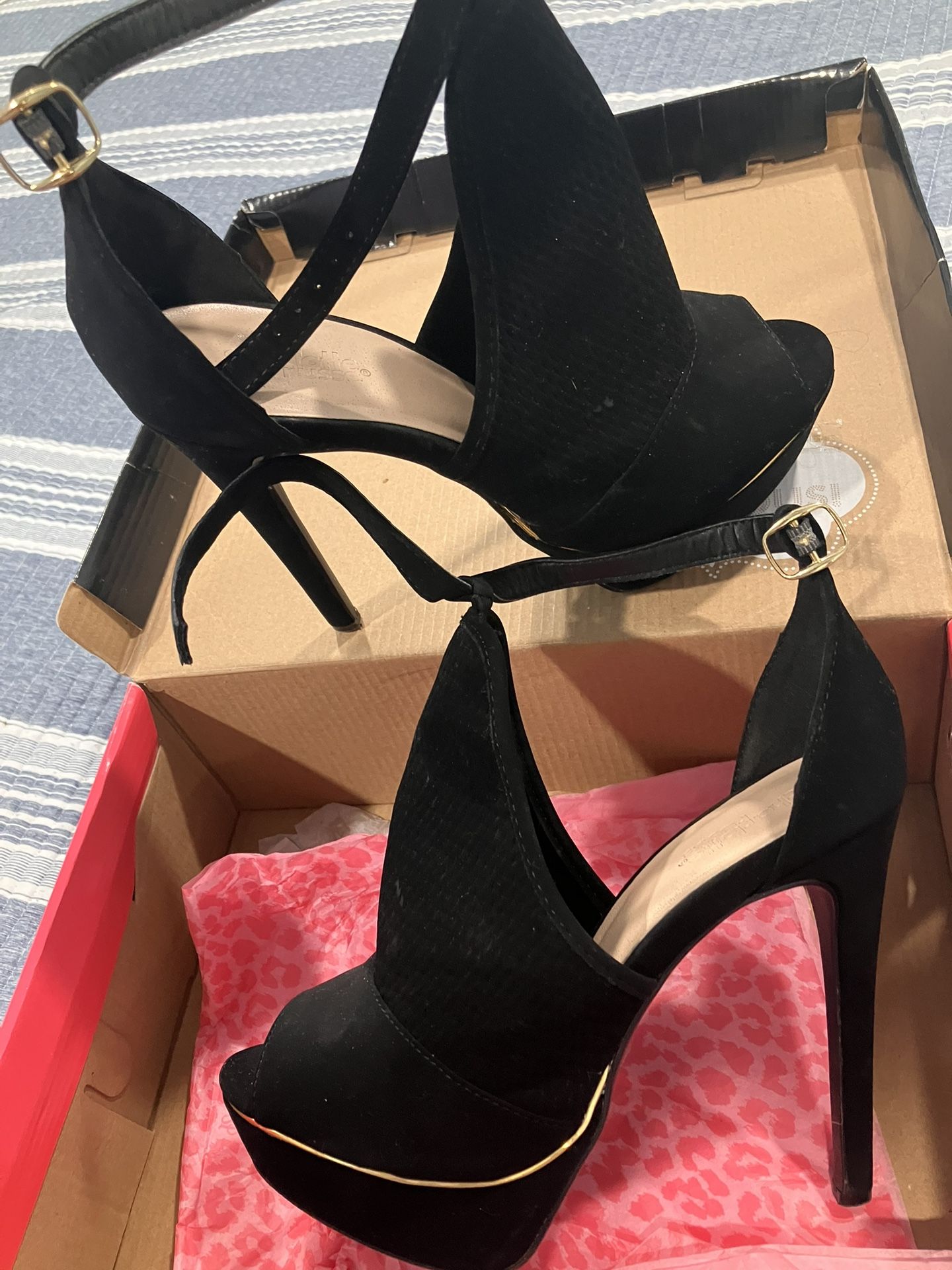 Cute High Hells Size 7