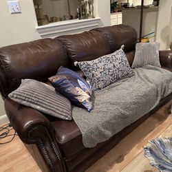2 Piece, Leather Recliner Sofa & Loveseat 