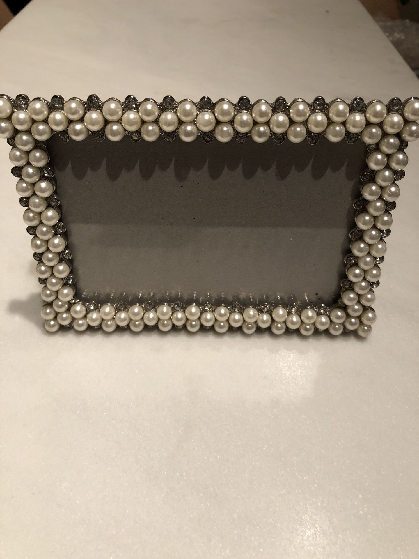 Pearl picture frame