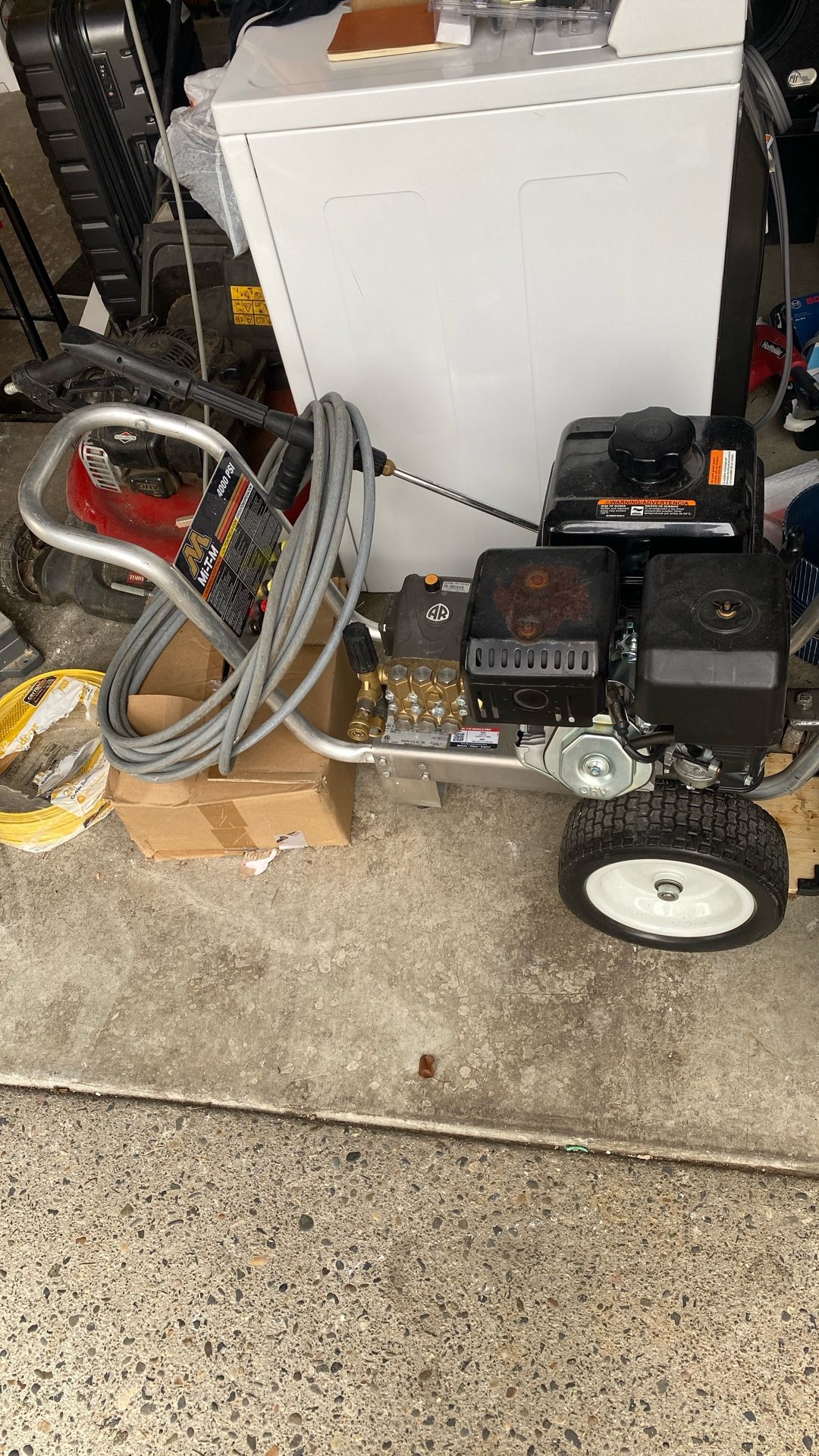 3.5 Gal/Min “Mi-T-M” Pressure Washer