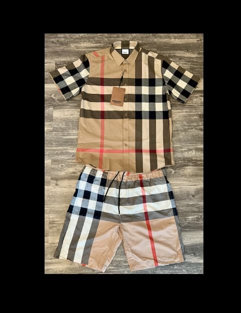Burberry Shirt And Shorts Set Brand New With Dust Cover Obo