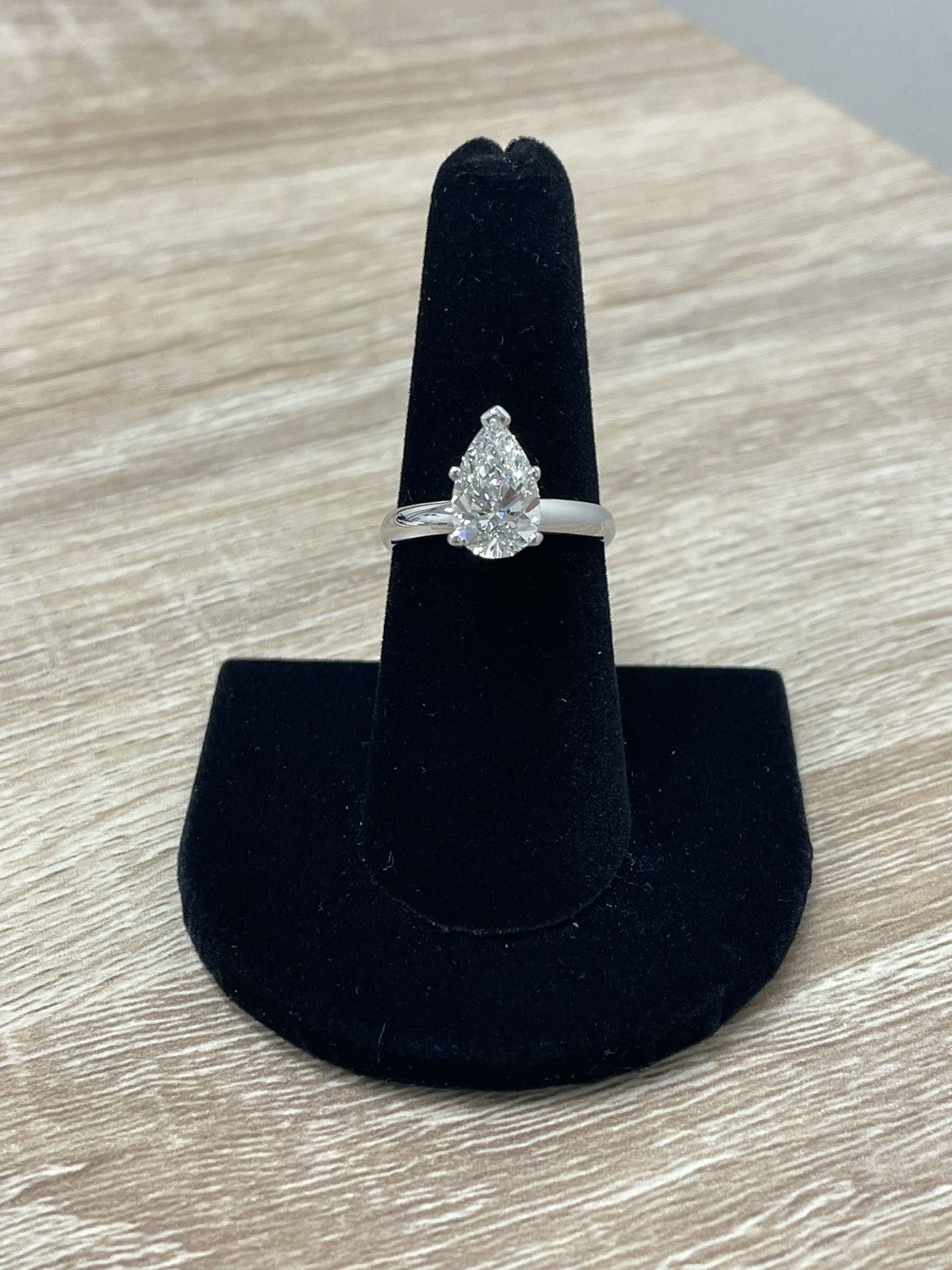 14K 2.02 VS1 D Color Pear Shaped Lab Diamond