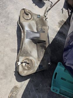 OEM 2005 Ford Mustang Fuel / Gas Tank