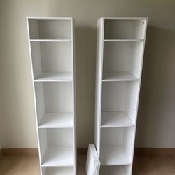 White shelf with adjustable shelves (set of 2)