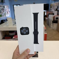 Apple Watch SE 44mm GPS & LTE Unlock New with Apple care till Nov 2025