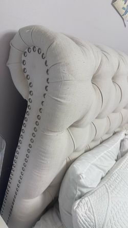 Queen size Tufted bed frame