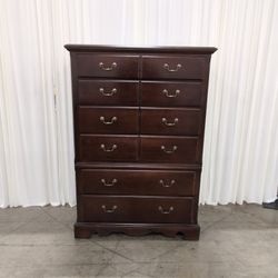 Thomasville Dark Cherry Six-Drawer Chest of Drawers