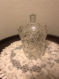 Beautiful crystal vintage candy dish
