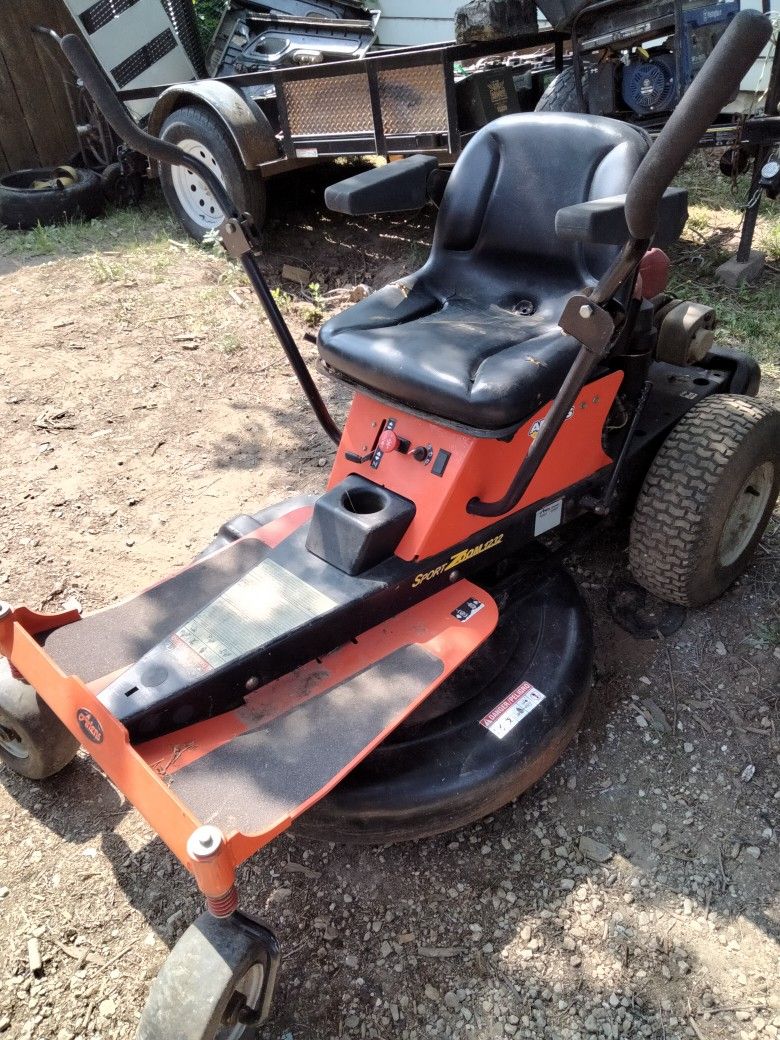 Mower Runs Good.. Great Shape